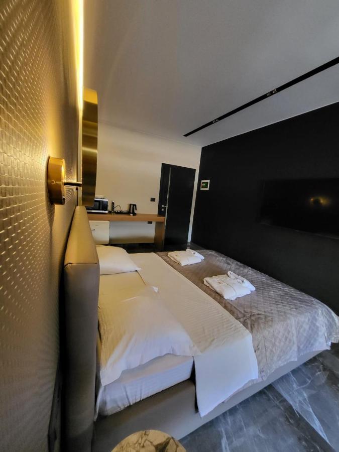 La Mirage Apartment 04 Tirana Buitenkant foto