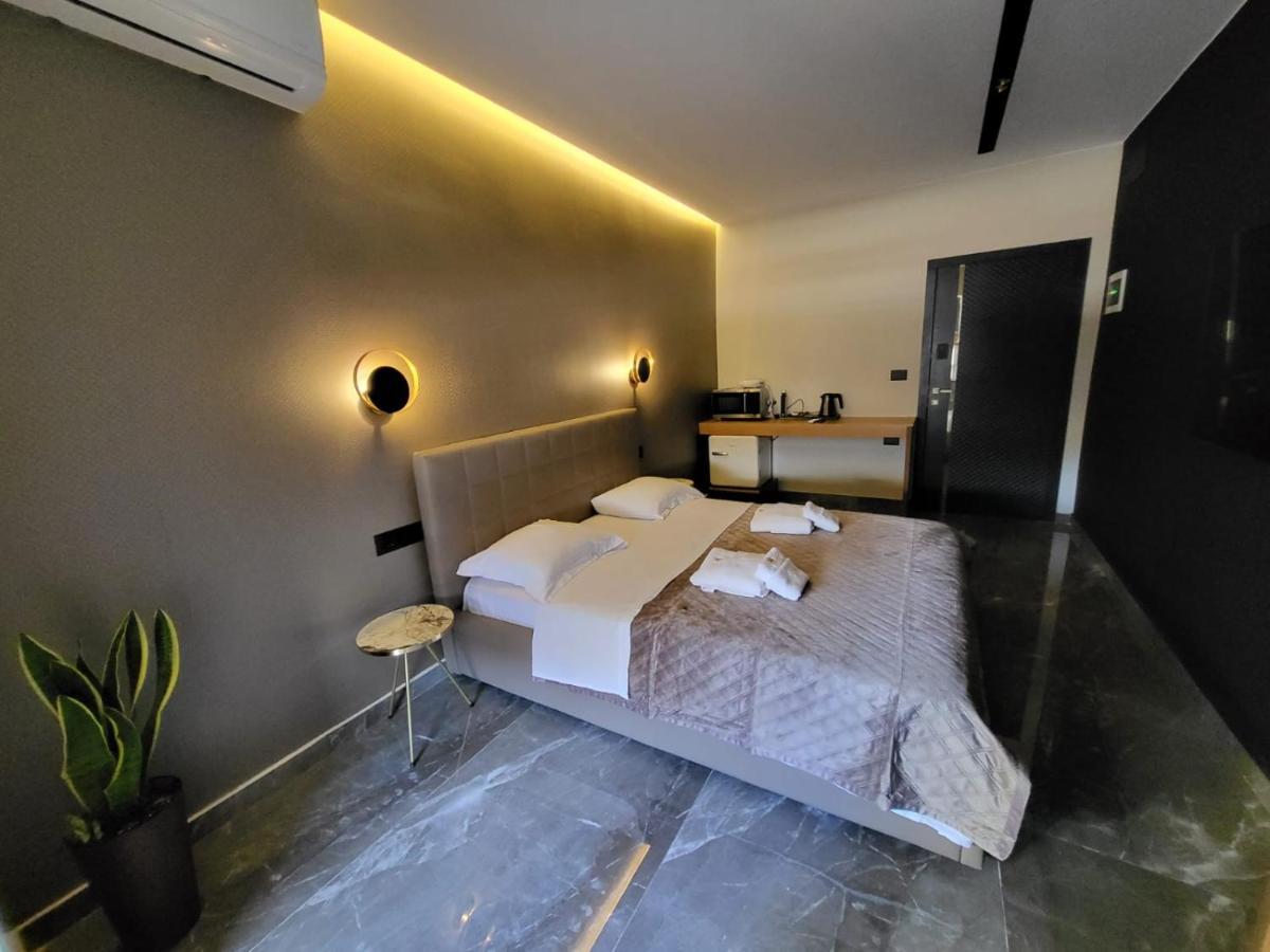 La Mirage Apartment 04 Tirana Buitenkant foto